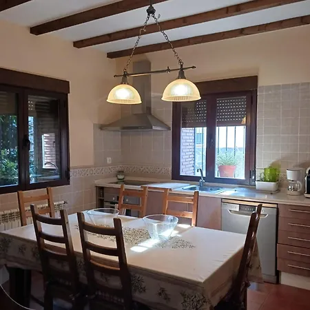 Leonor Con Piscina Privada *