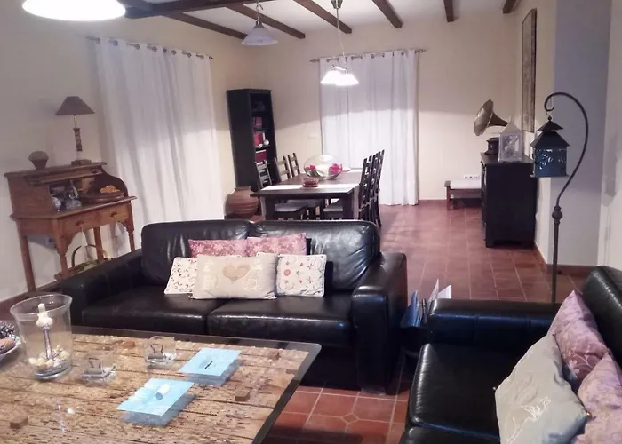 Leonor Con Piscina Privada Сasa de vacaciones Casar de Palomero